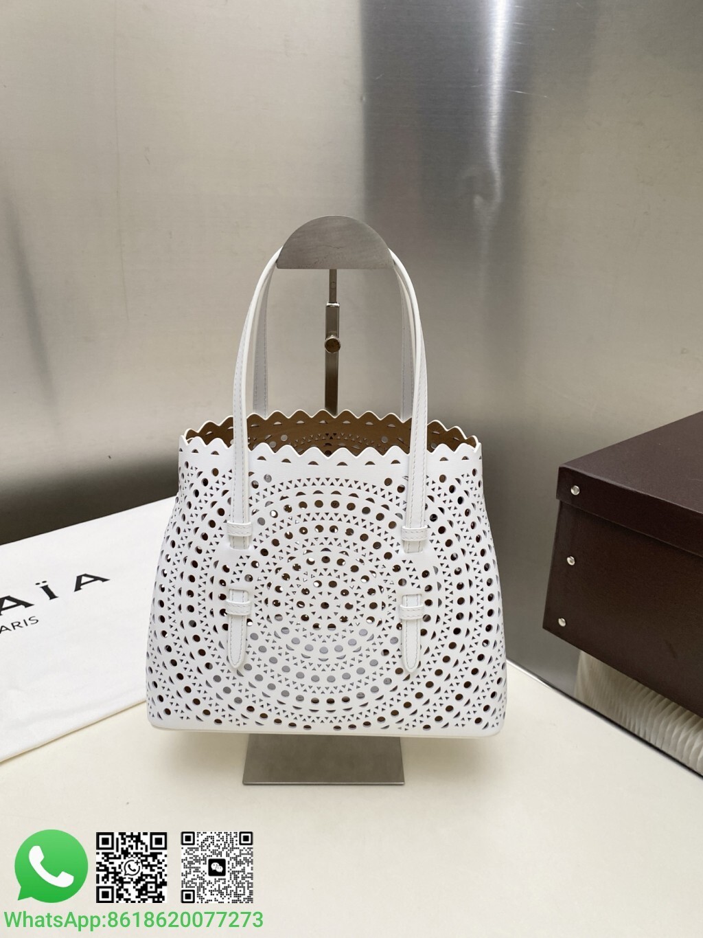 Alaia Alaïa Le Mina 25 Perforated Moucharabieh Leather Handle Shoulder Bag Tote