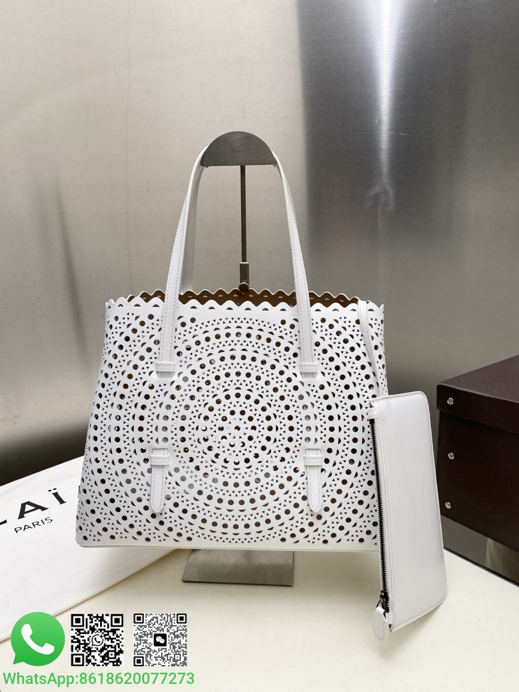 Alaia Alaïa Le Mina 32 Perforated Moucharabieh Leather Handle Shoulder Bag Tote