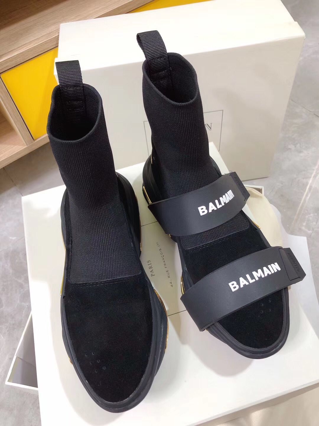 BA*LM*A1N SHOES