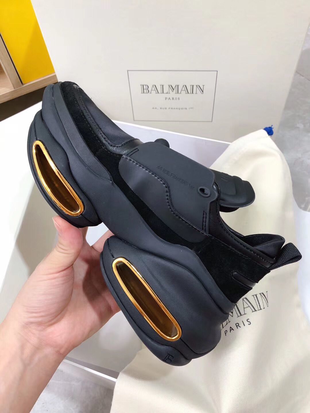 BA*LM*A1N SHOES
