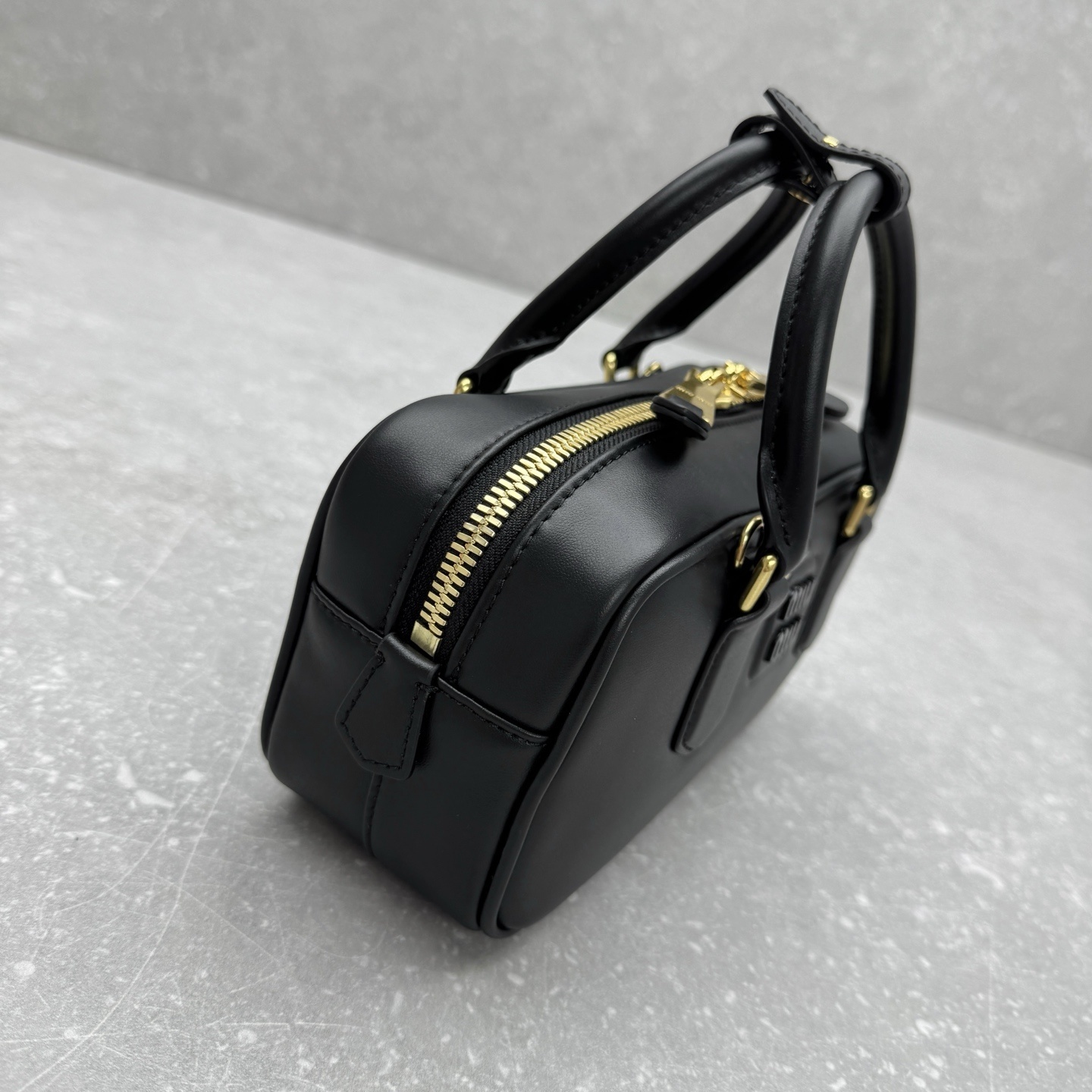 Miumiu 𝗦𝗼𝗳𝘁𝘆 𝗽𝗮𝗱𝗱𝗲𝗱