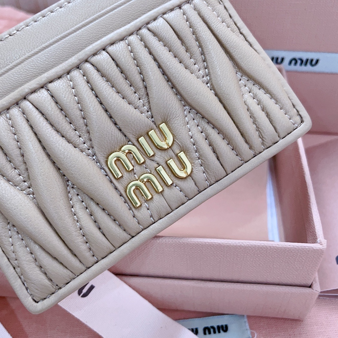 Miu miu pocket wallet