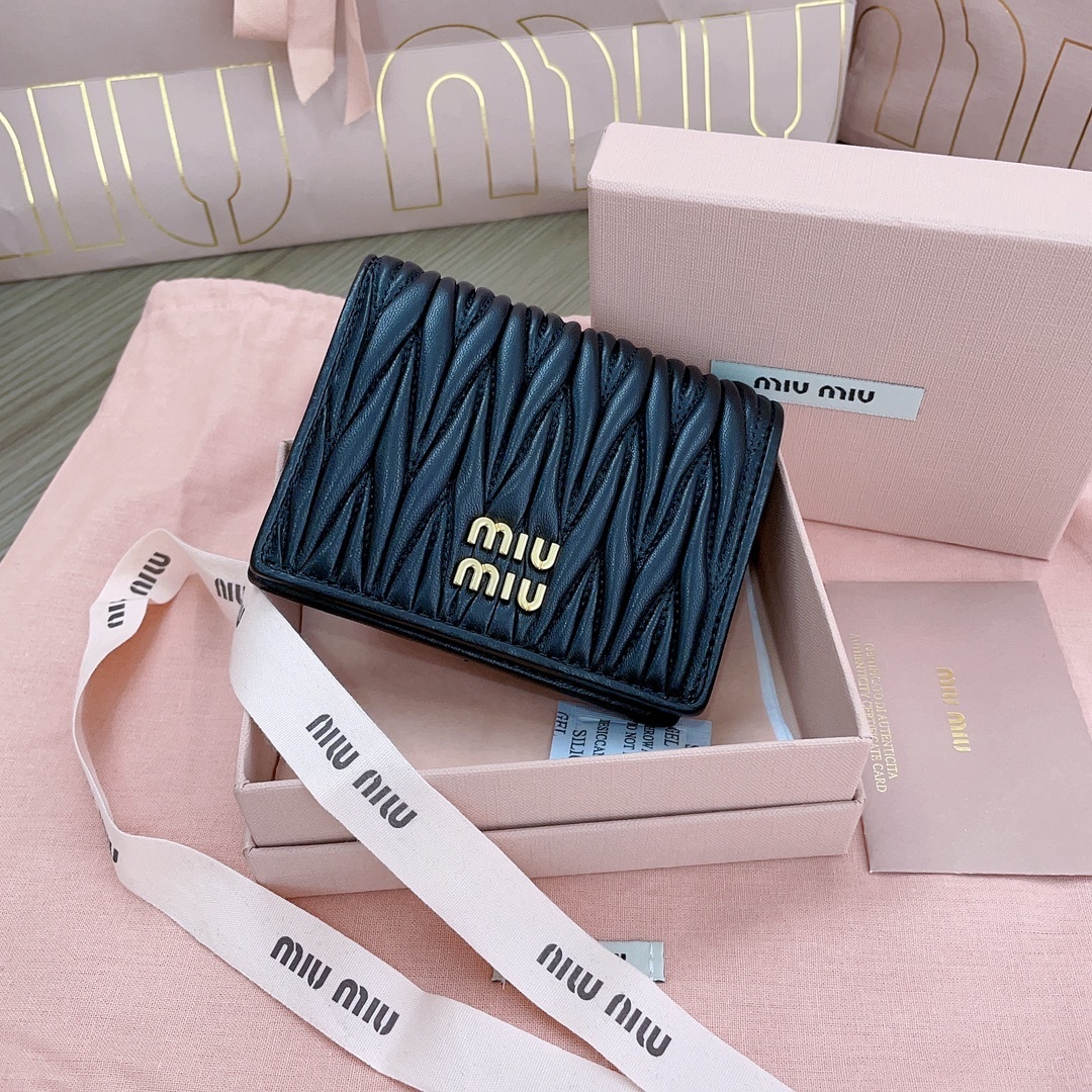 MIUMIUpocket wallet
