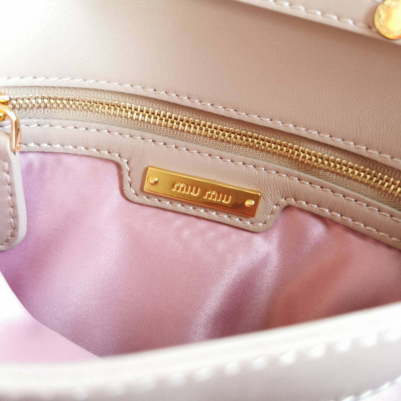 MIU MIU 198A crossbody bag