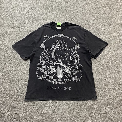 ￥114FOG Fear Of God ESSENTIALS T-shirt