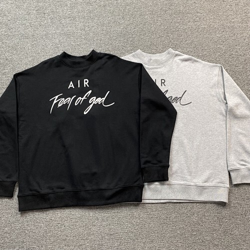 ￥140 FOG Fear of God FOG ESSENTIALS Crewneck