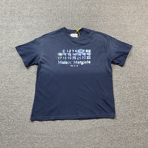 ￥110 Maison Margiela MM6 T-shirt