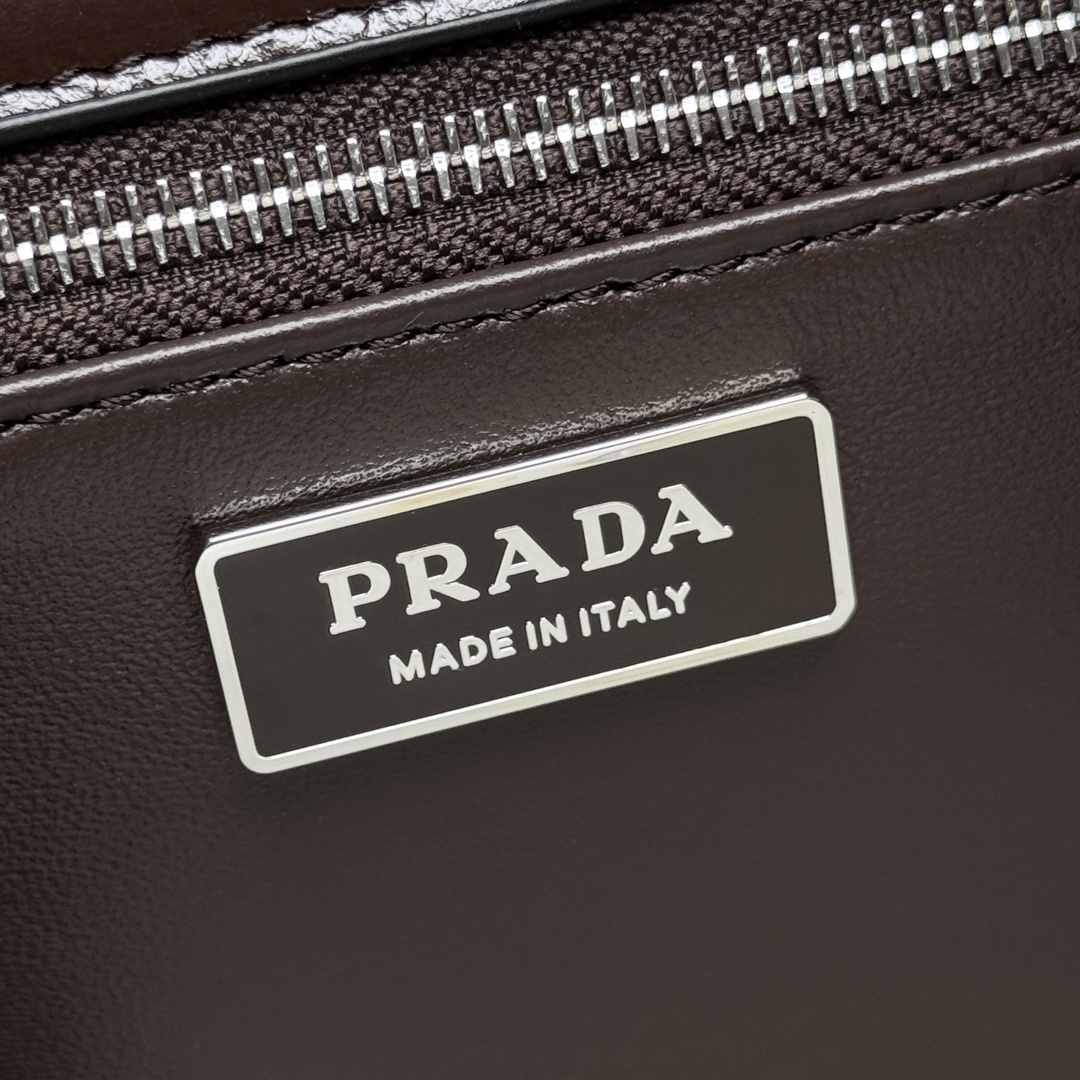 Prada 0015