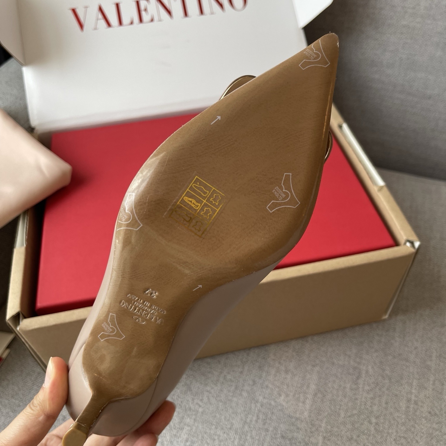 Valentino 0009