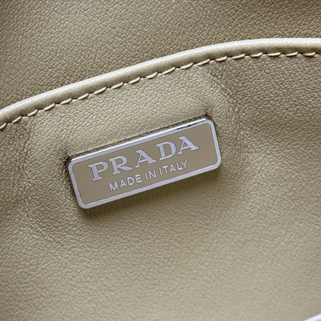 PRADA 0216