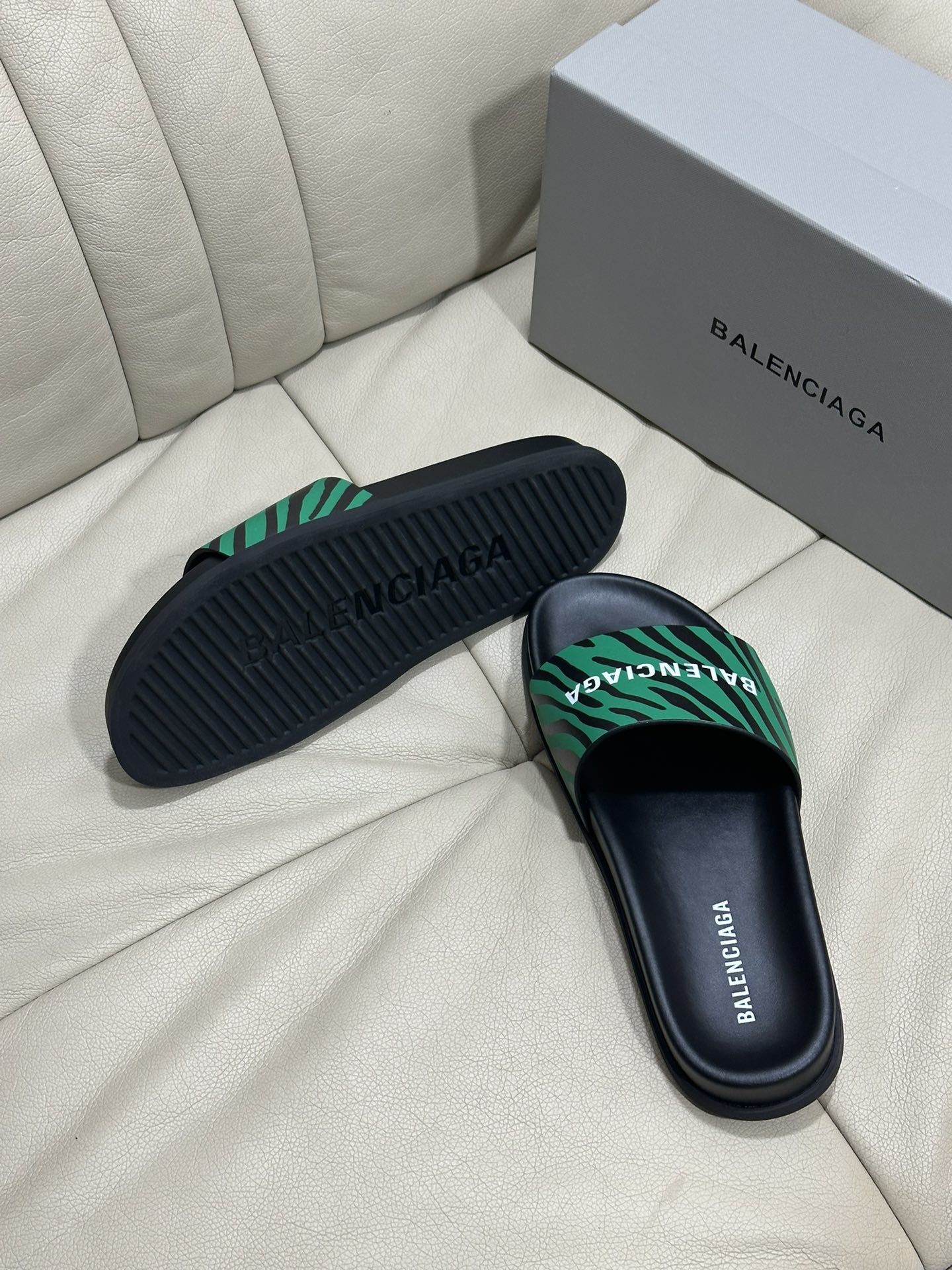 Balenciaga 0152