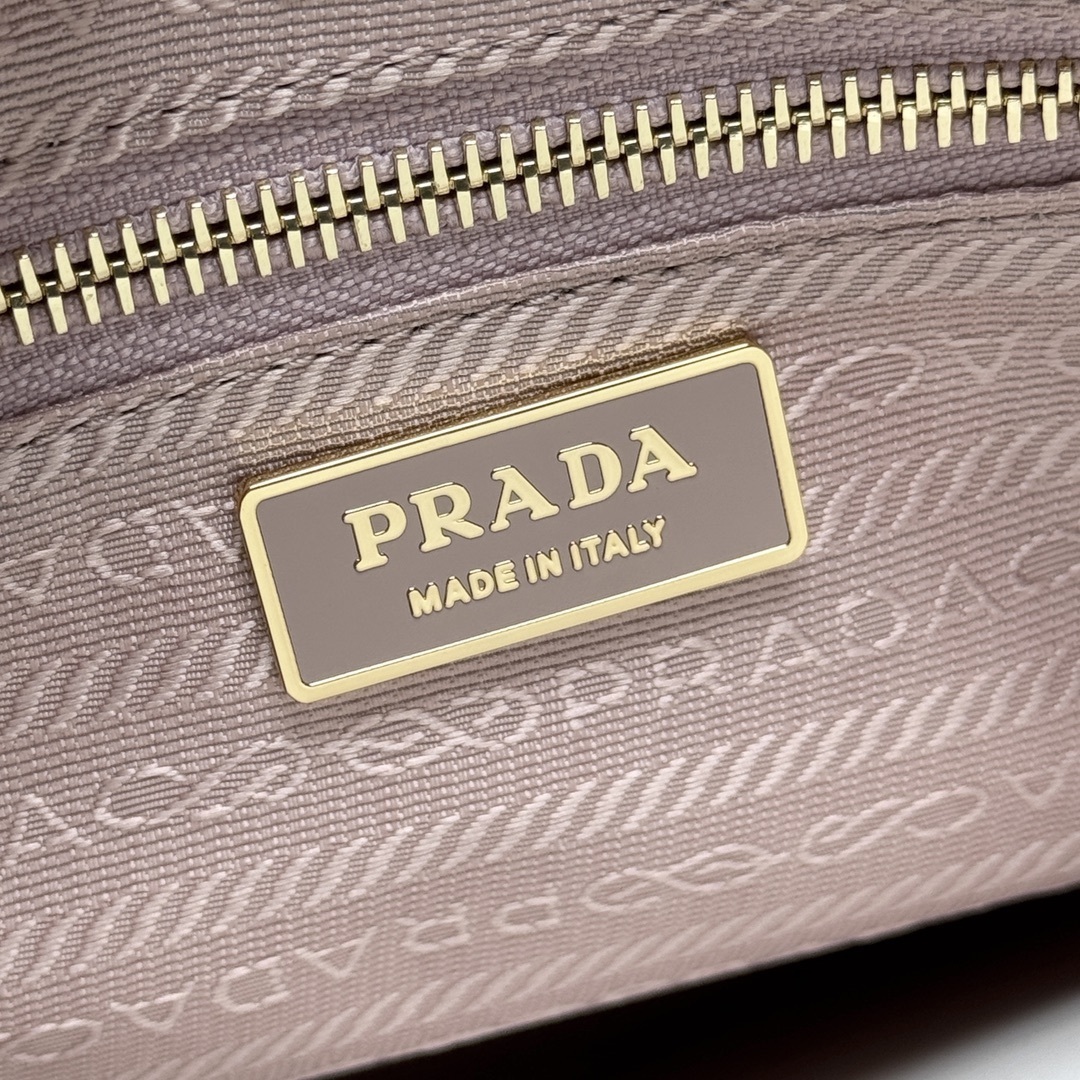 Prada 0025