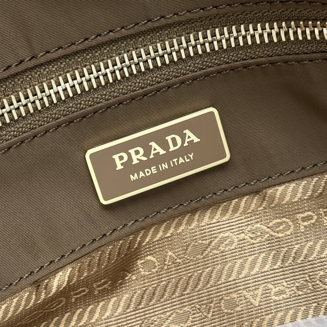 Prada 0011