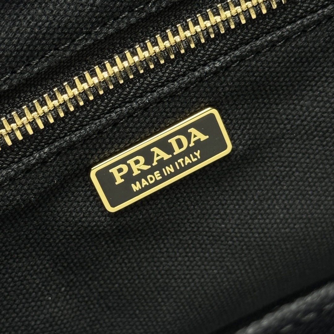 Prada 0423
