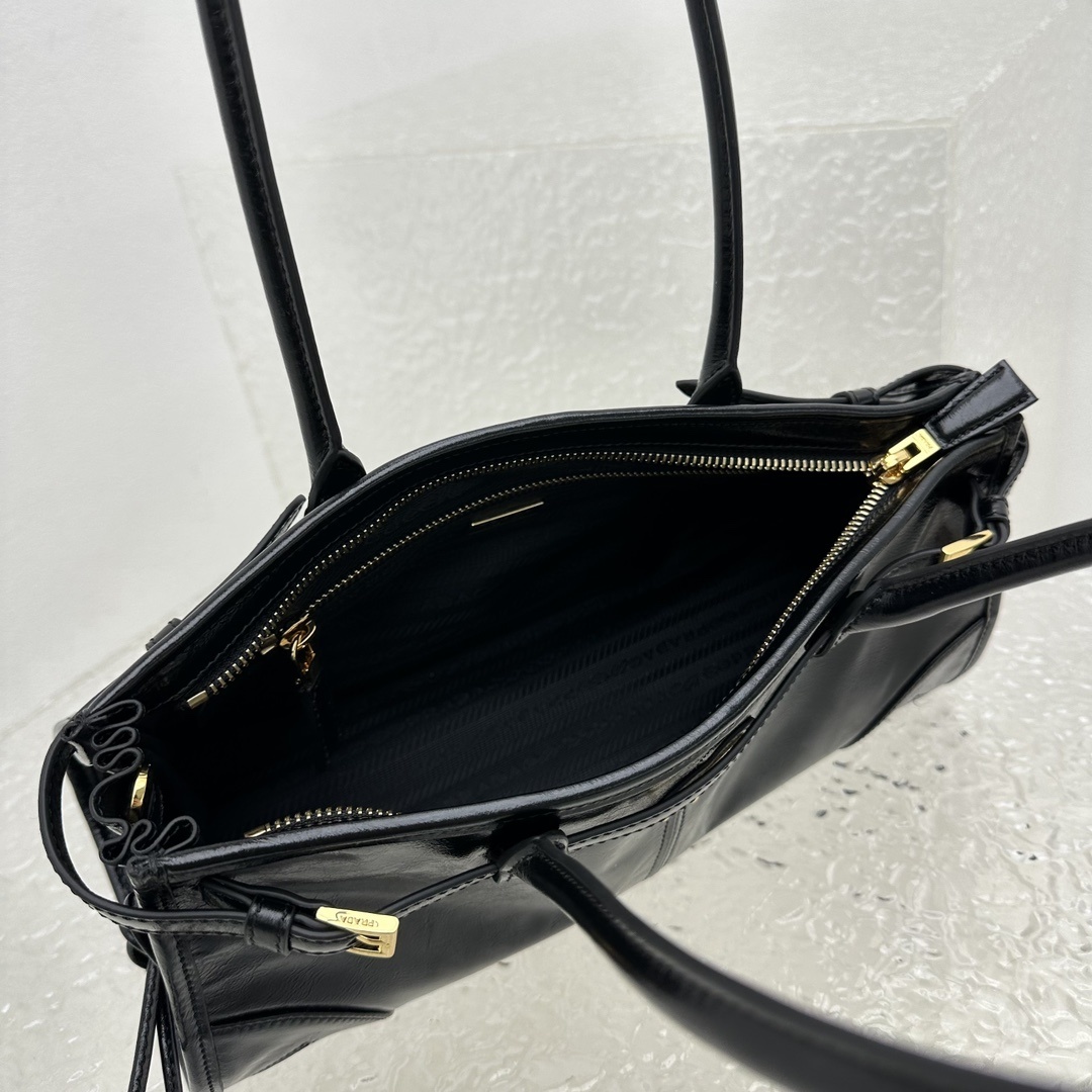 PRADA 0156