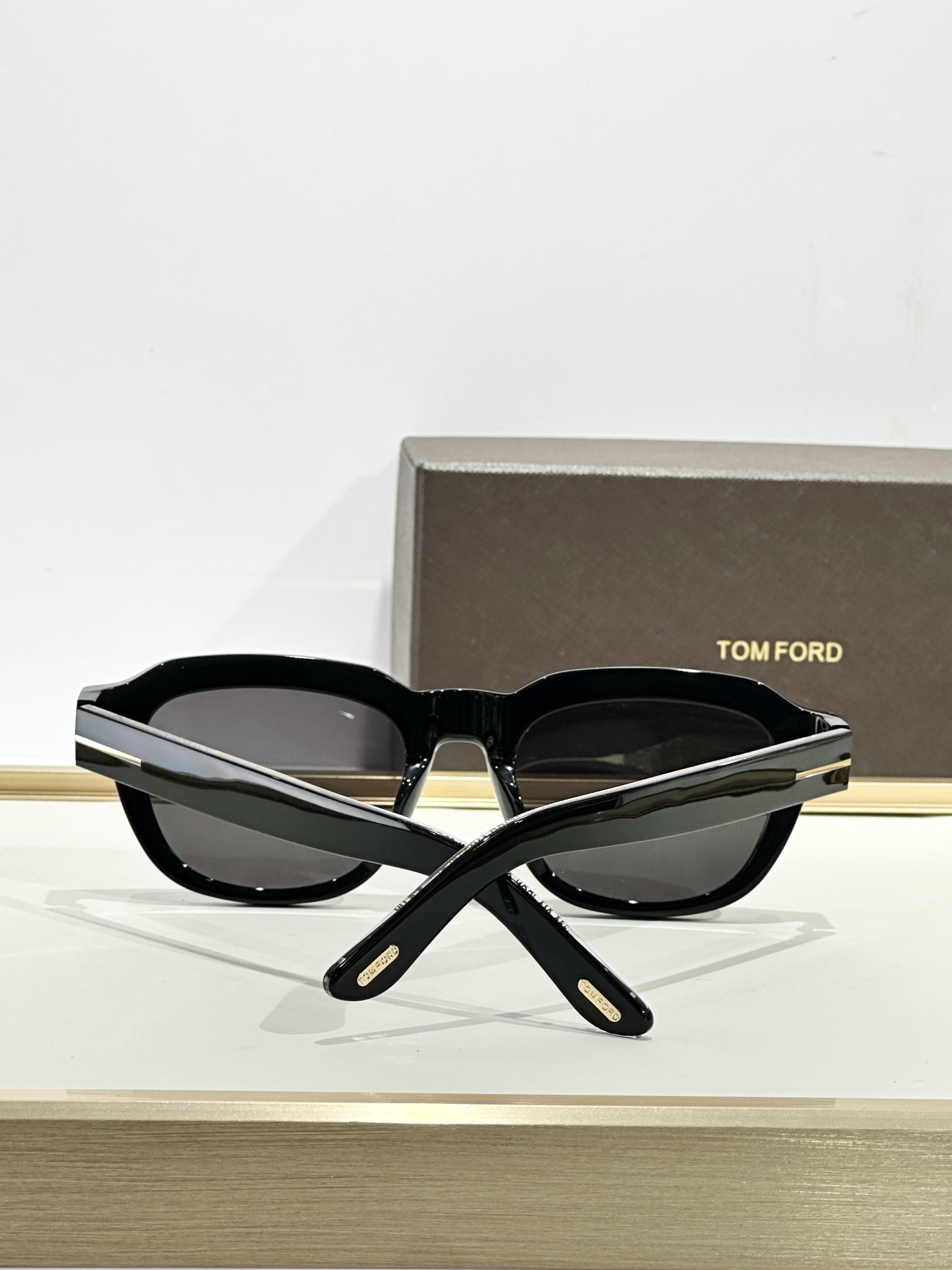 TOM FORD 0004
