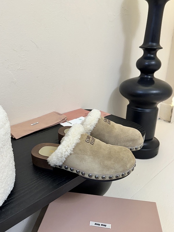 Miu Miu Shoes 0017