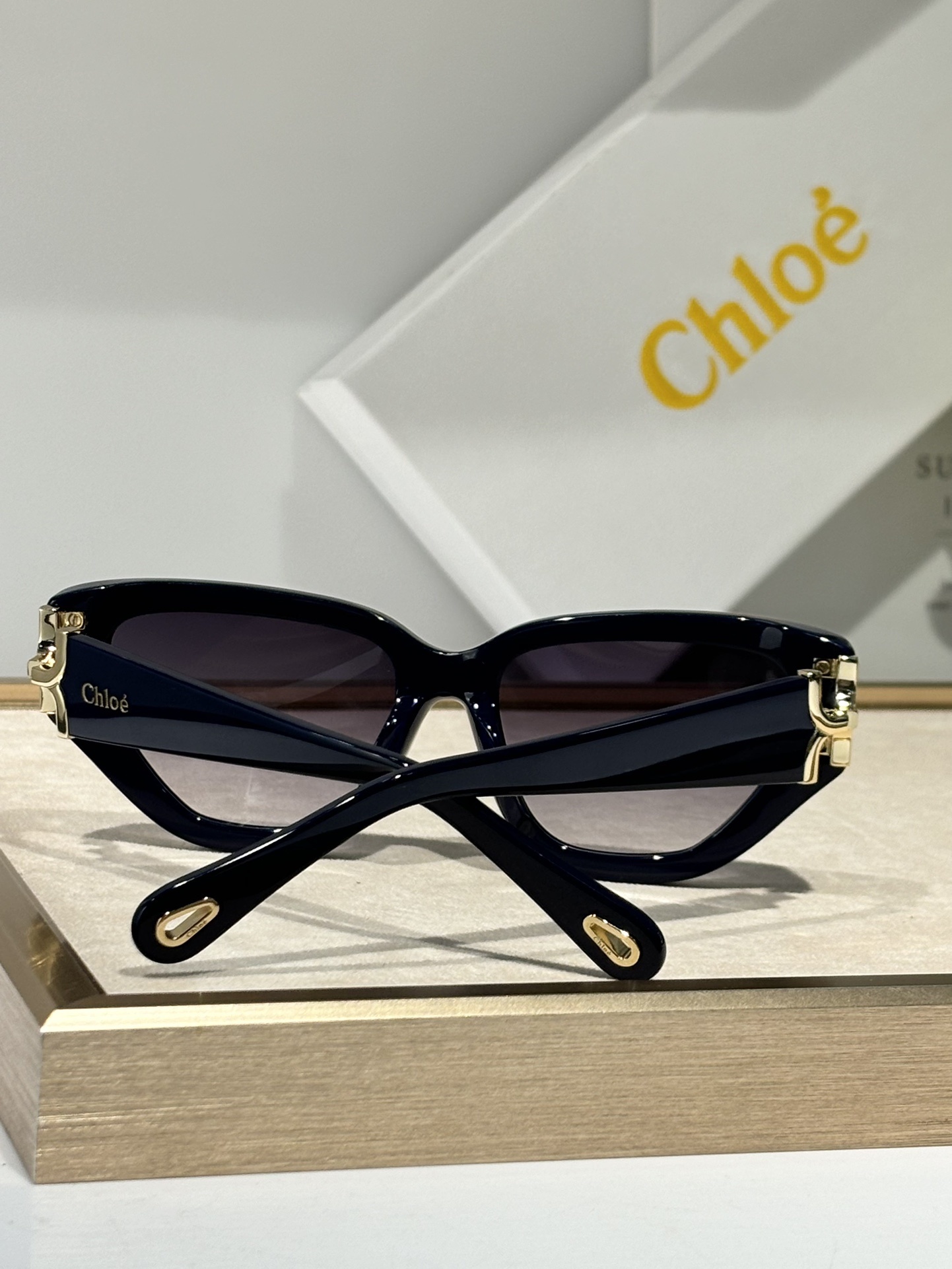 Chloé 016