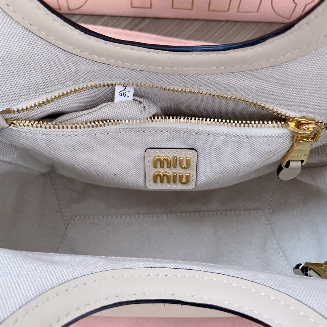 Miu Miu 0095