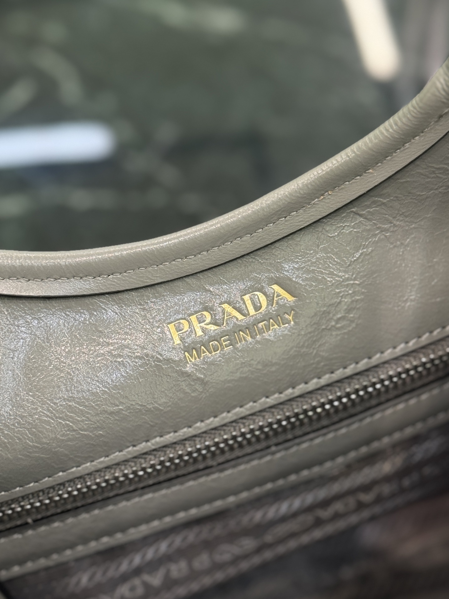 PRADA 0124
