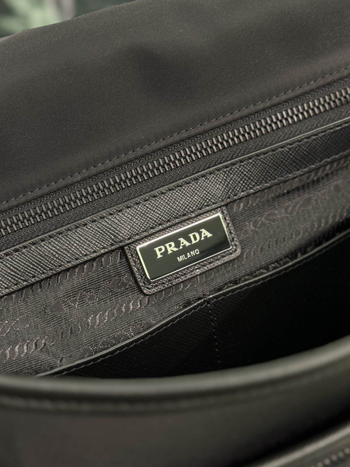 PRADA 0043