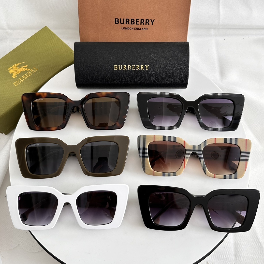 BURBERRY 0019
