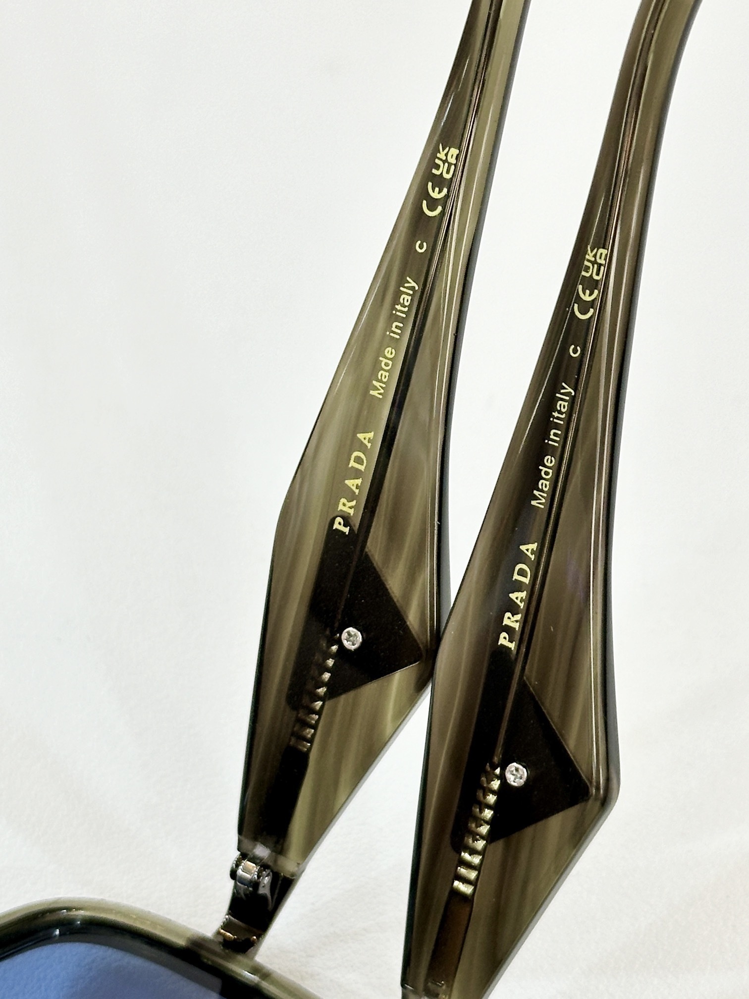 PRADA 0035
