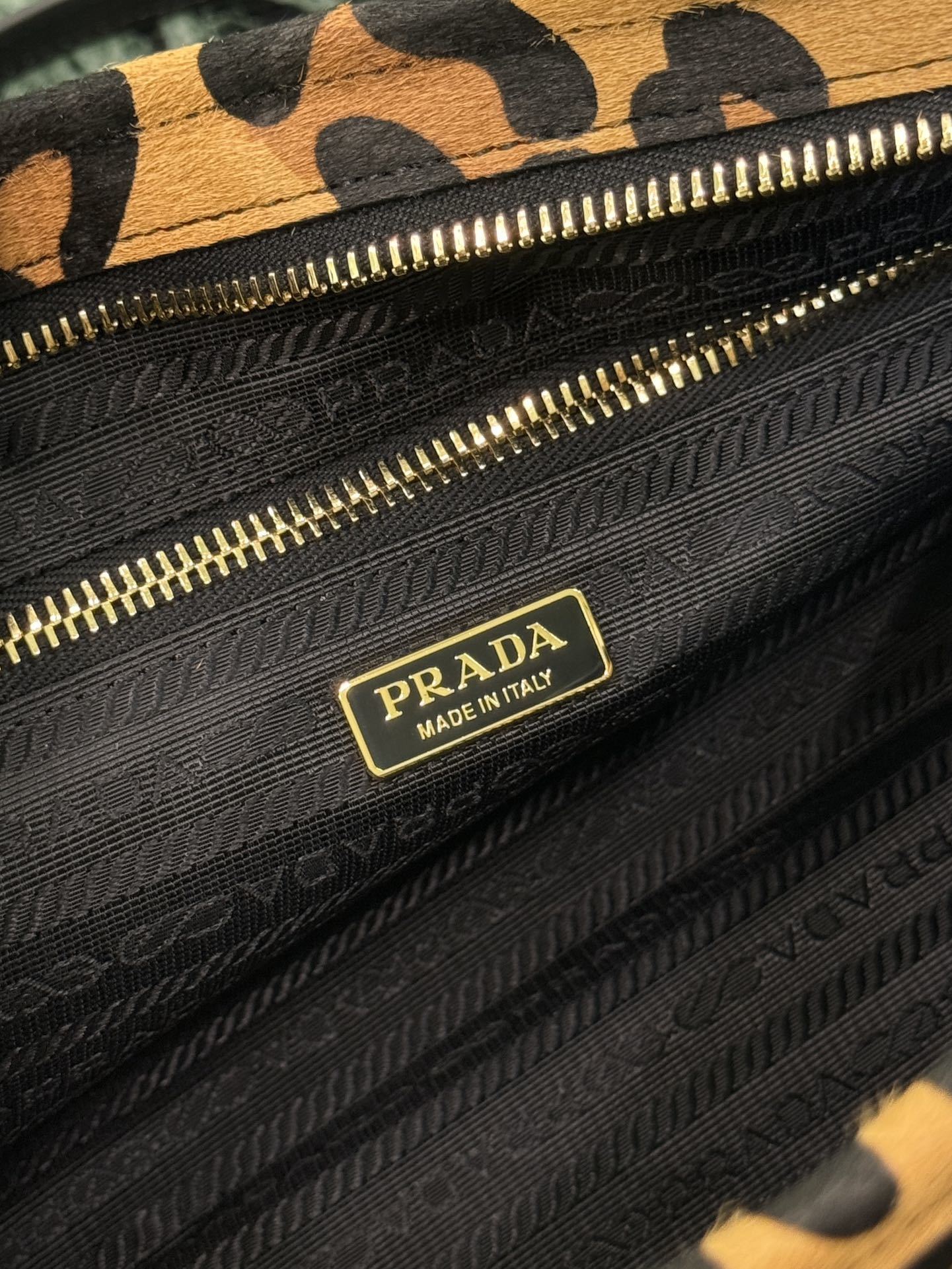 PRADA 0007