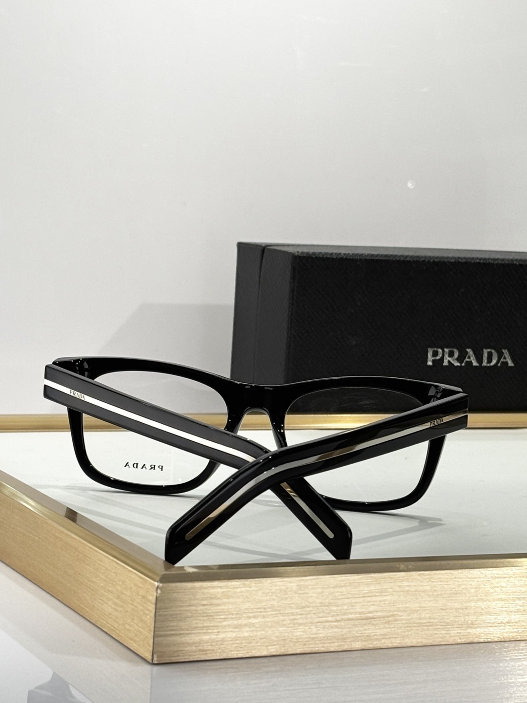 PRADA 0023