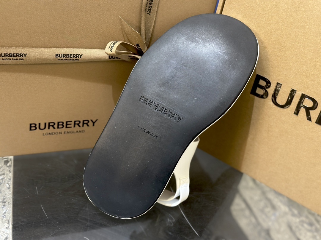 Burberry 021