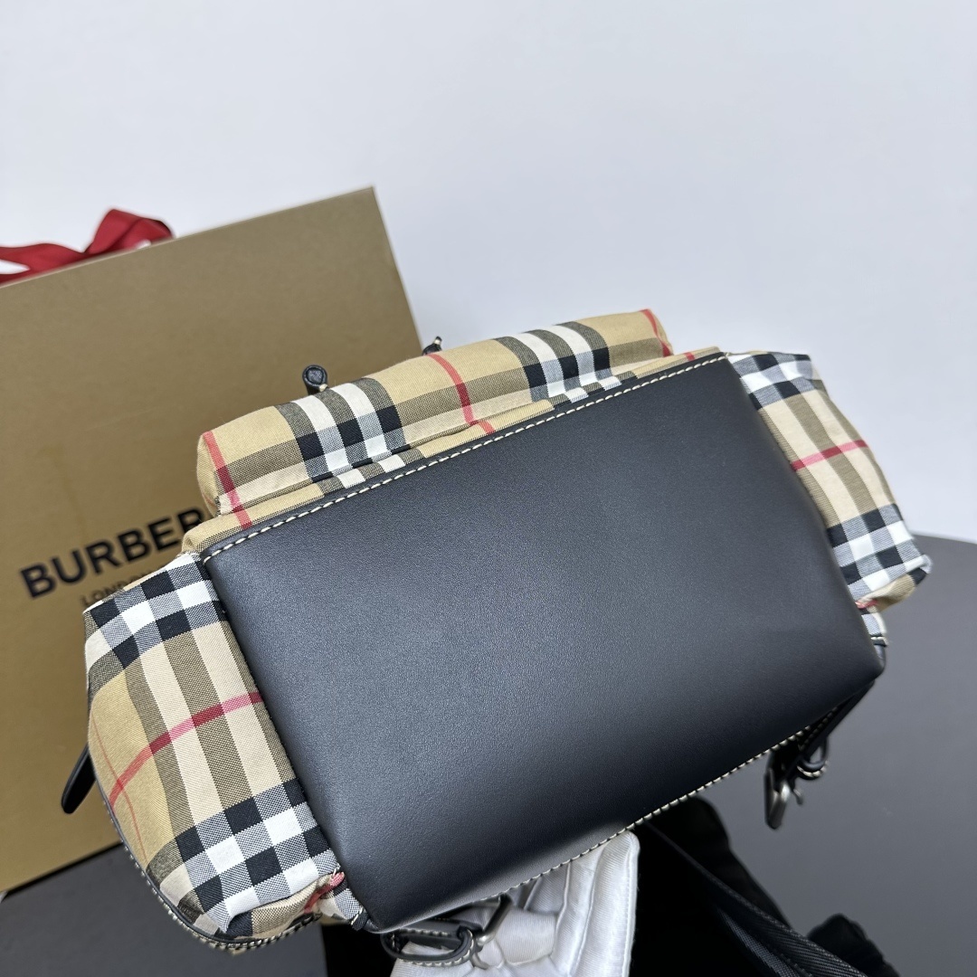 BURBERRY 0287