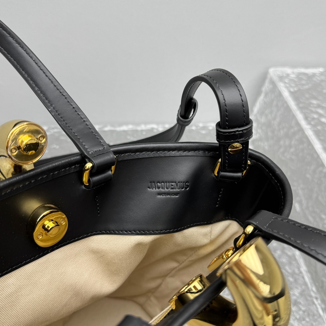 Jacquemus 0000