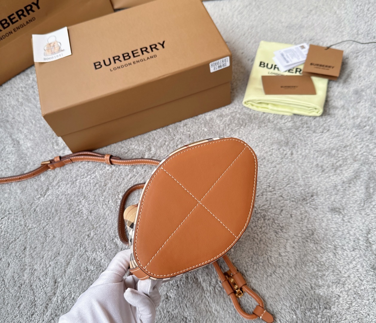 Burberry 0105