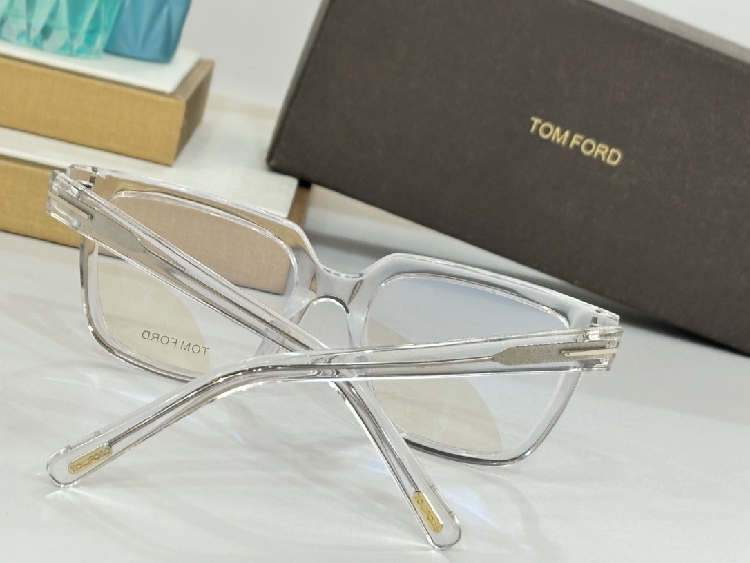 TOM FORD 0019