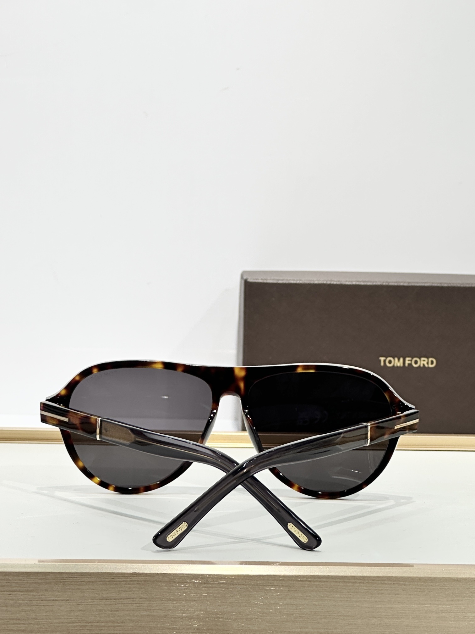 TOM FORD 0010