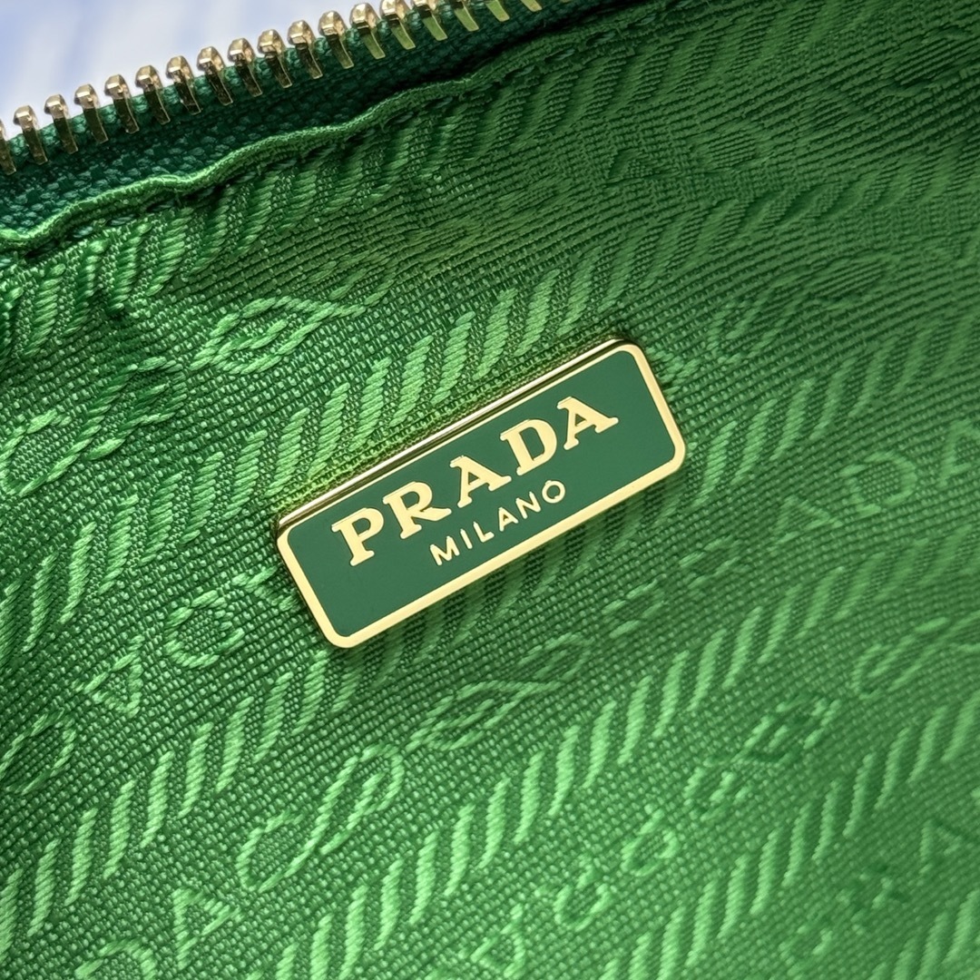 PRADA 0231