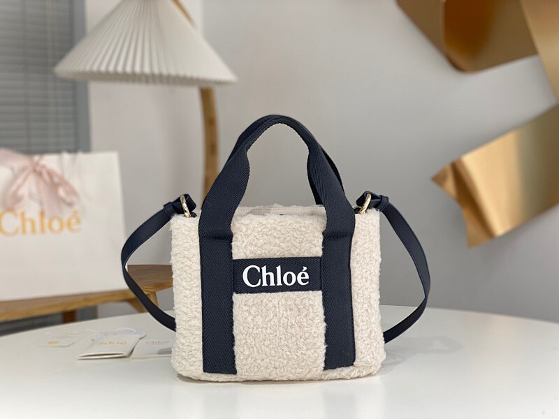 Chloé 063