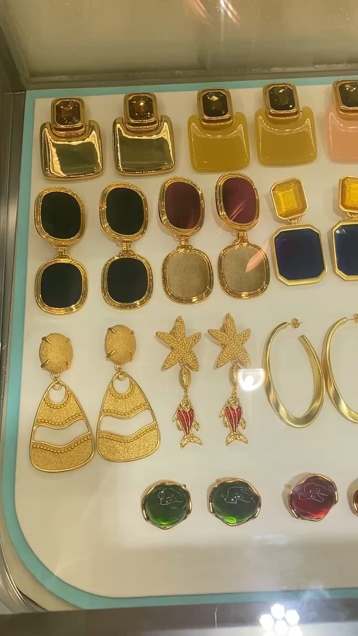 Yves Saint Laurent 0022