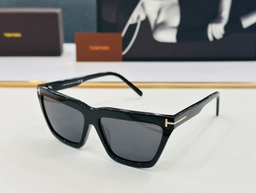 TOM FORD 0104