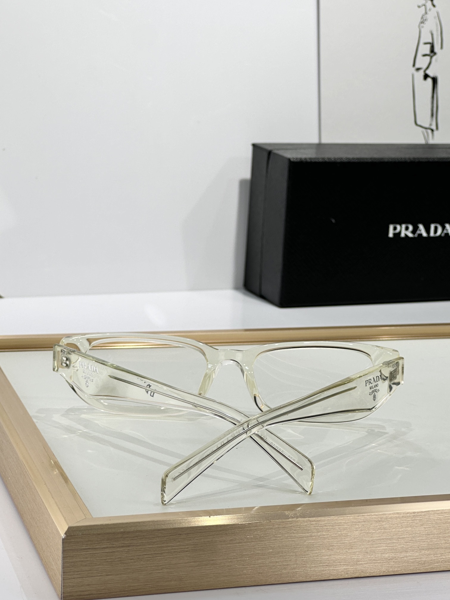 PRADA 0102
