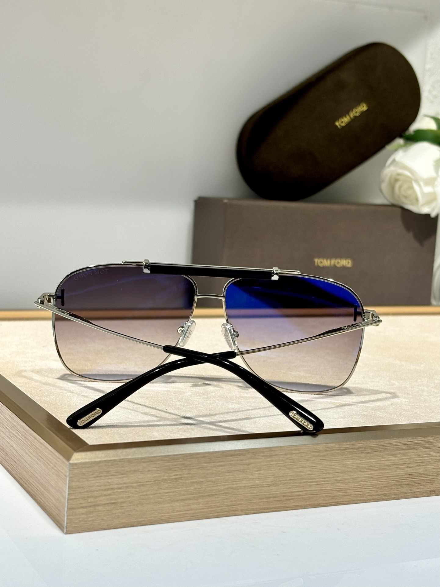 TOM FORD 0010