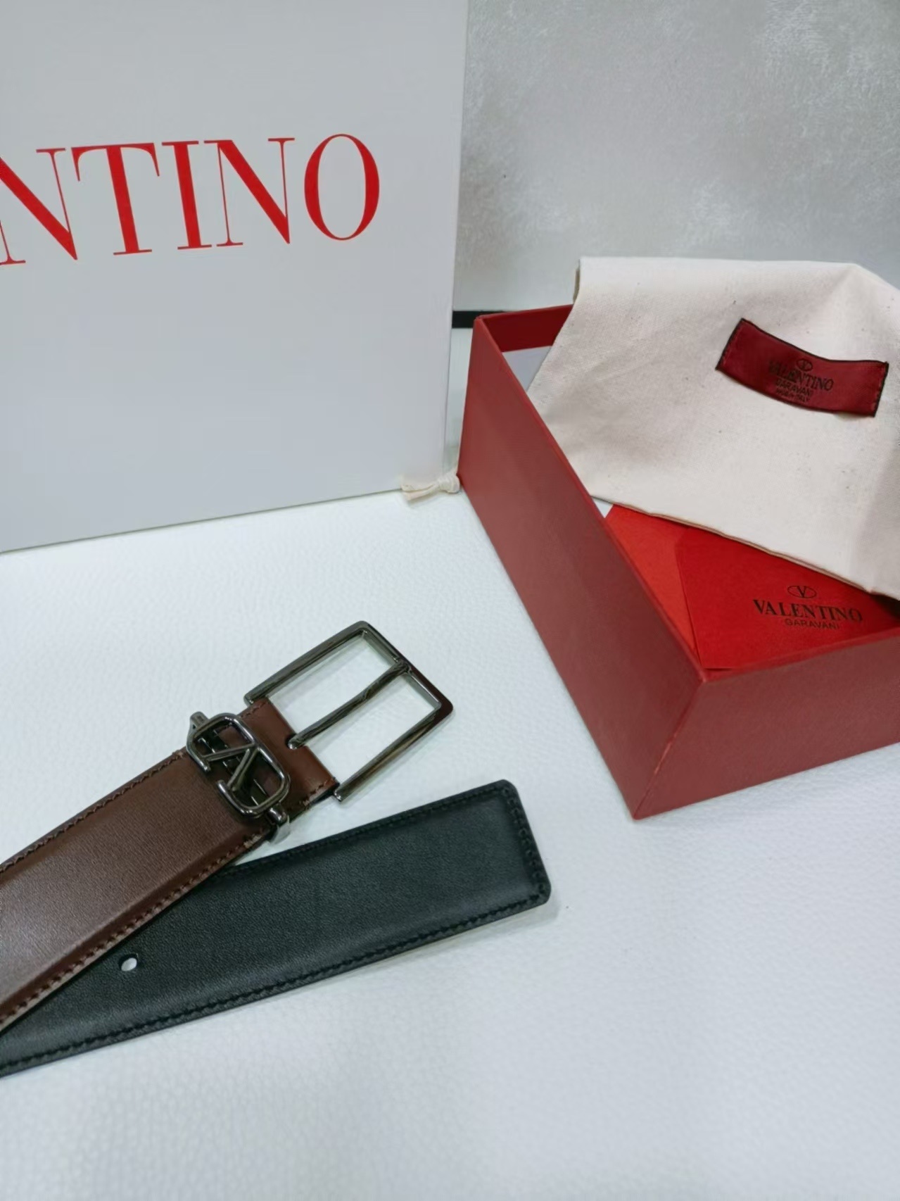 Valentino 0011