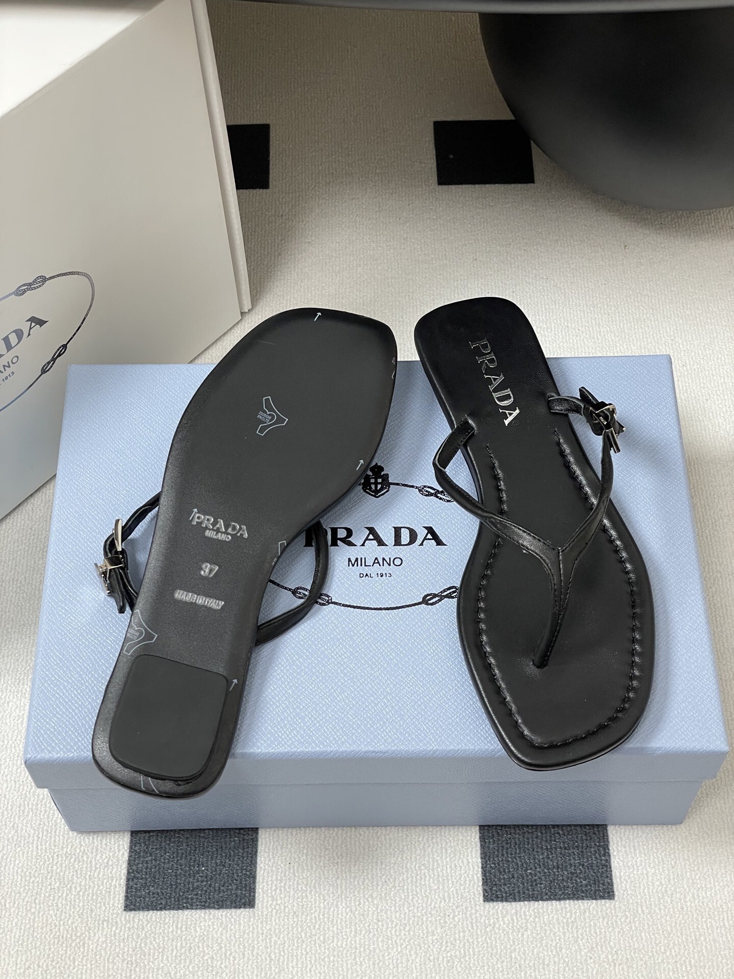 PRADA 0060