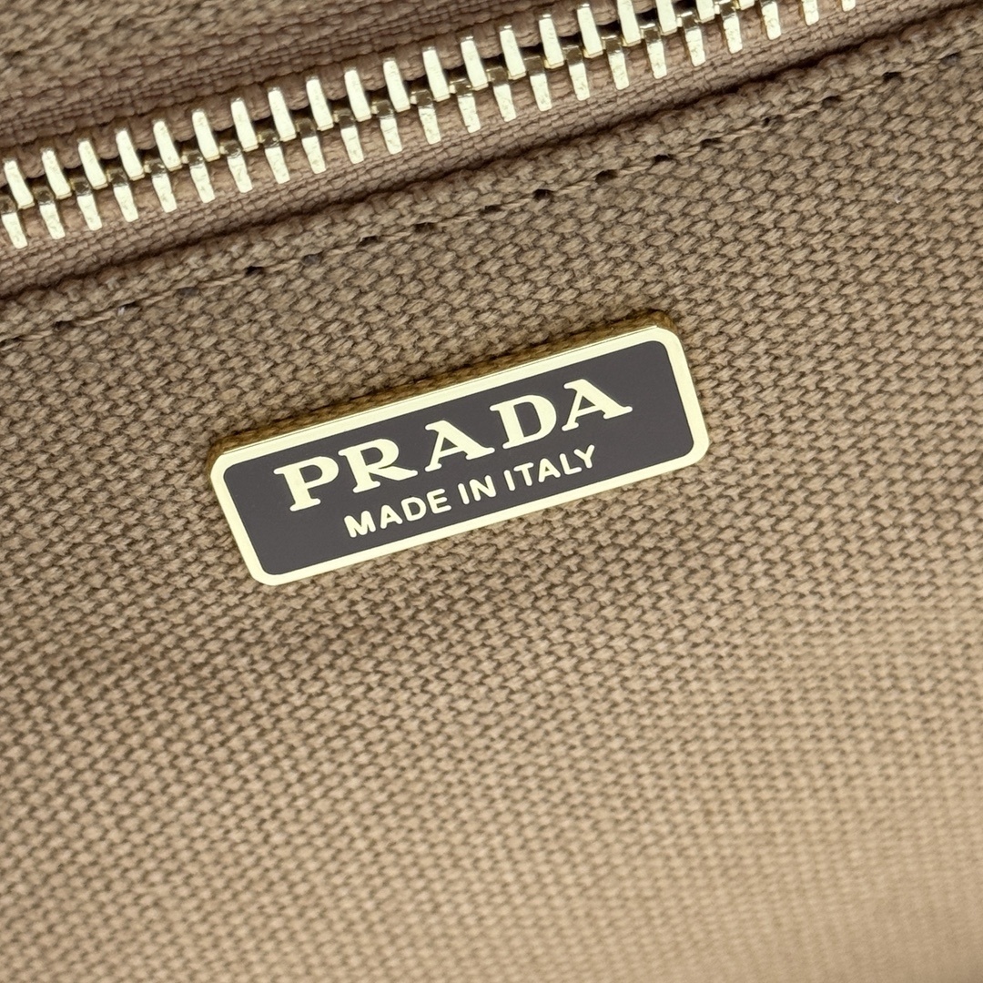 Prada 0307