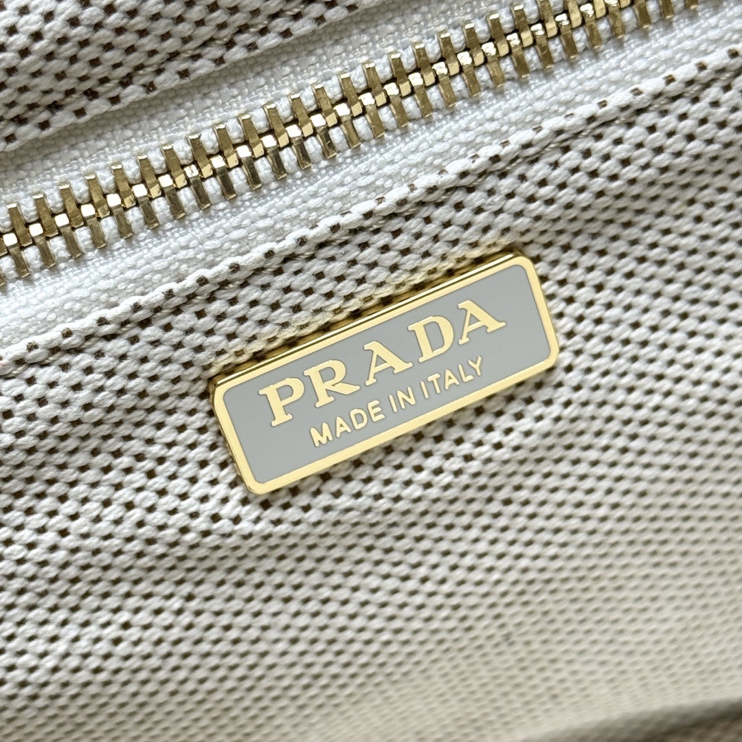 Prada 0419