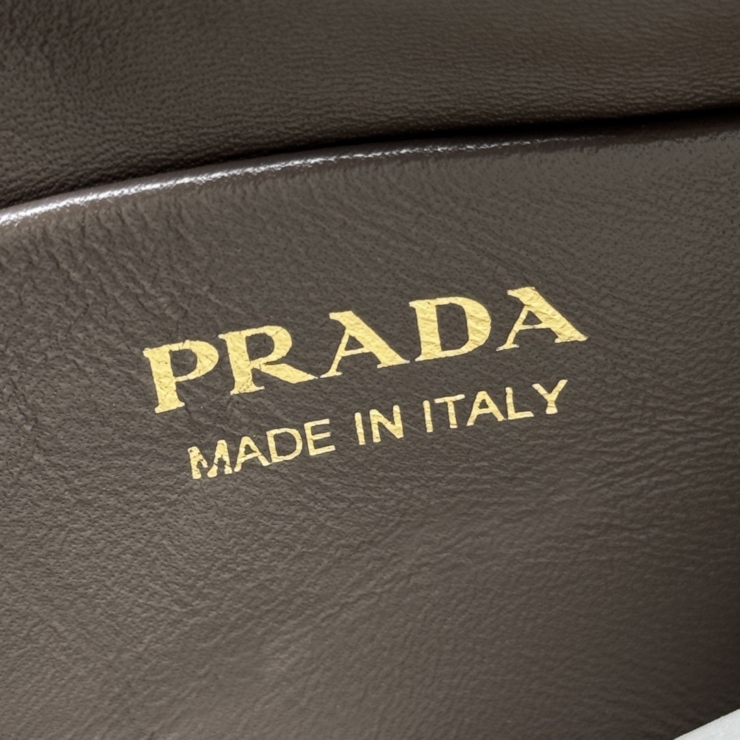 Prada 0078
