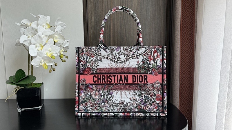 DIOR1220