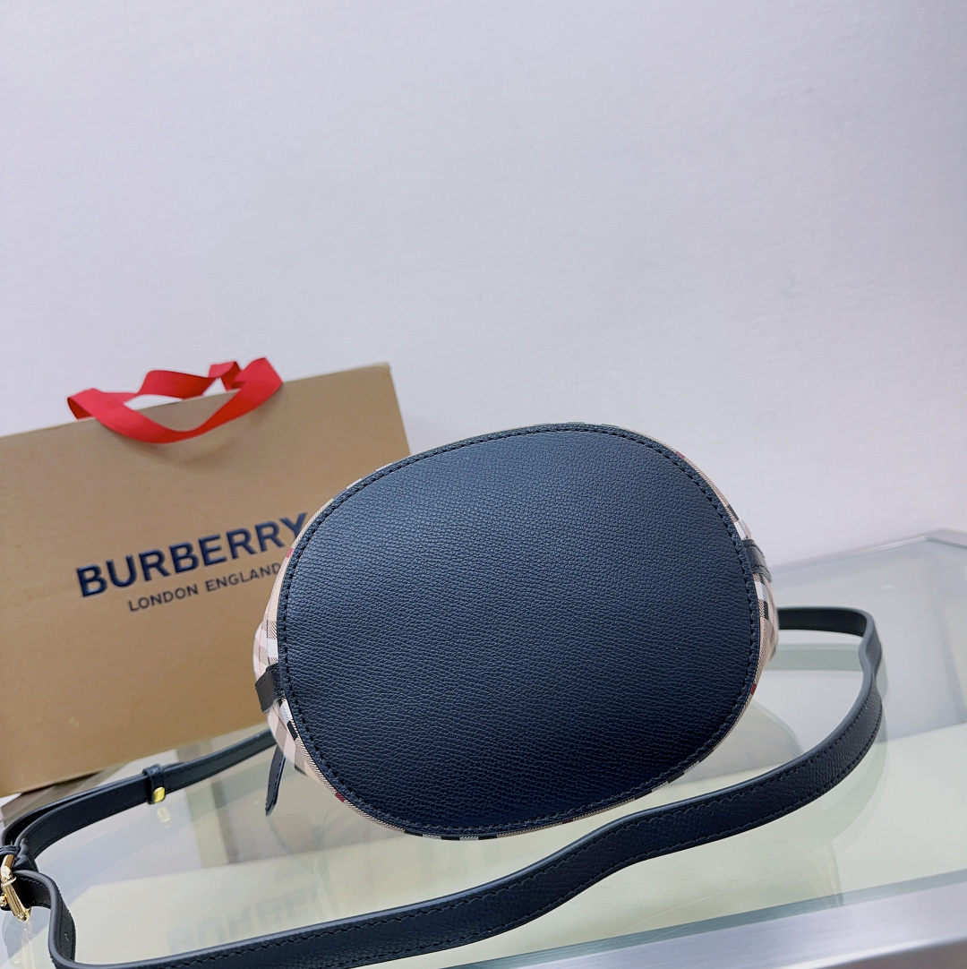 BURBERRY 0171