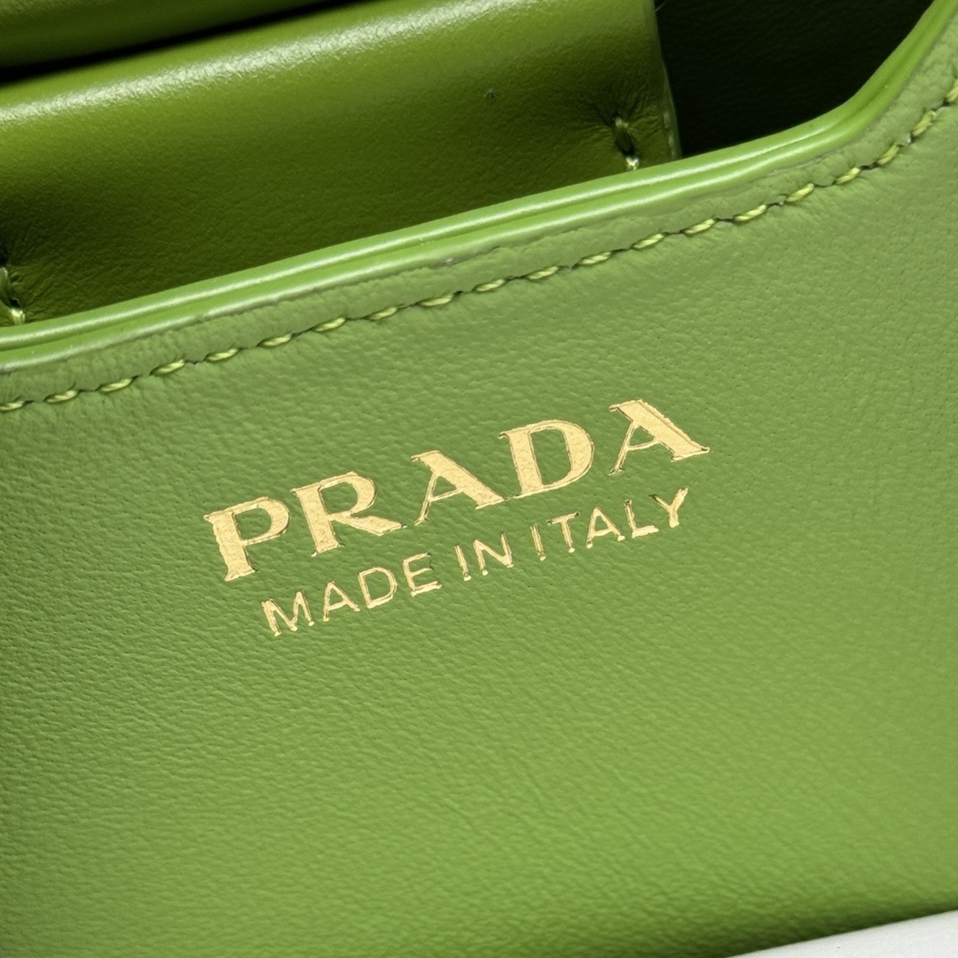 PRADA 0187
