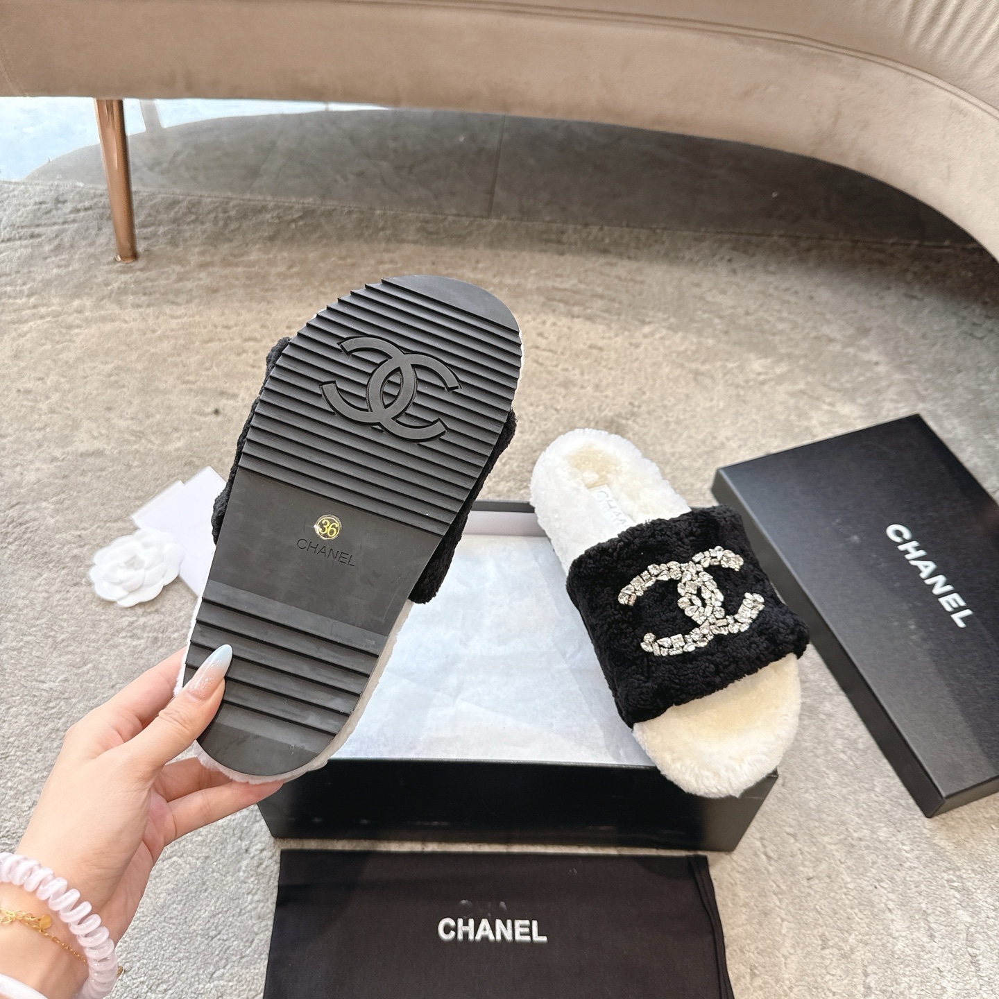 Chanel 0381